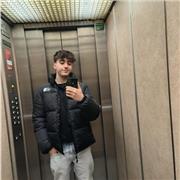 Profesor de español con paciencia infinita y diversos métodos de enseñanza para extranjeros de todas las edades